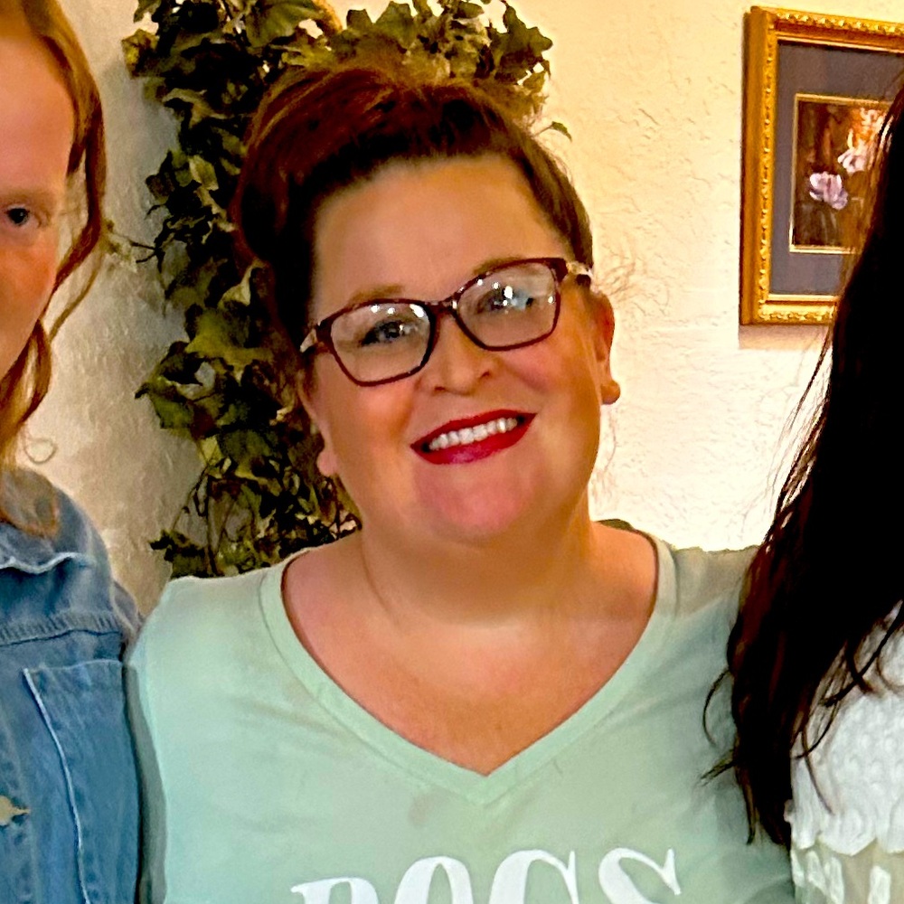 Meet your Posher, Lisa